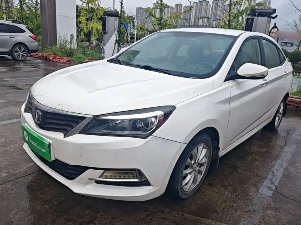 Changan V7 — фото 2