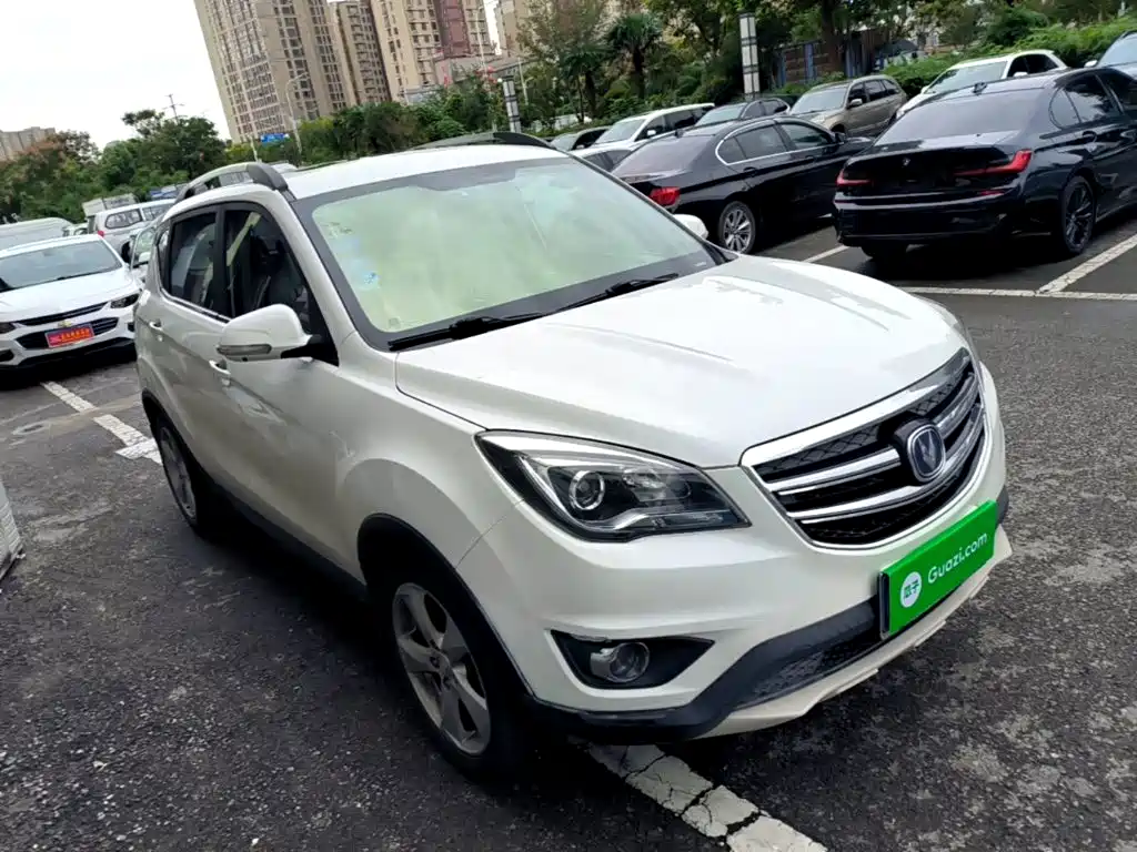 Changan CS35 — фото 4