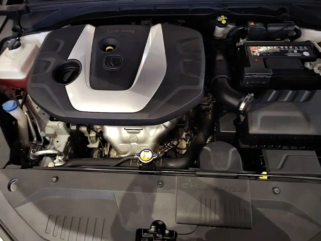 Changan Eado XT — фото 20