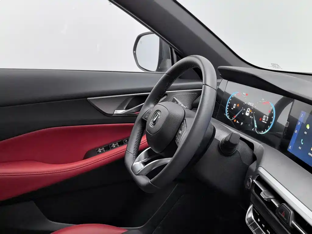 Changan CS35PLUS — фото 22