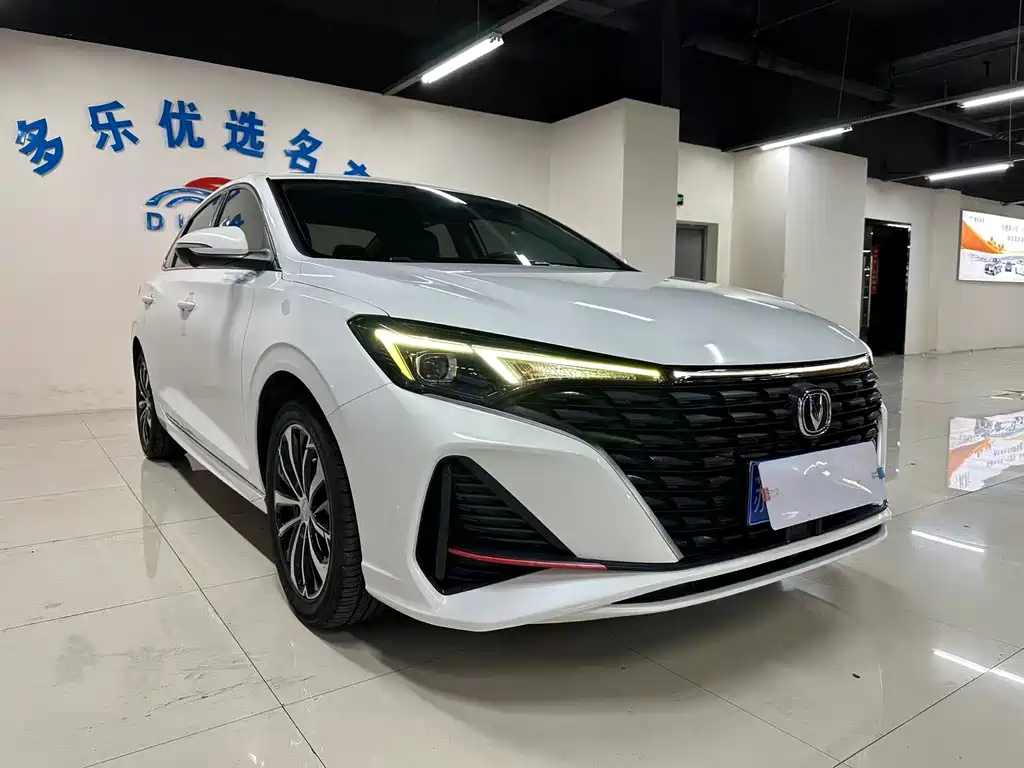 Changan Eado — фото 3