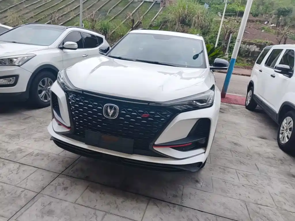 Changan CS75 PLUS — фото 3