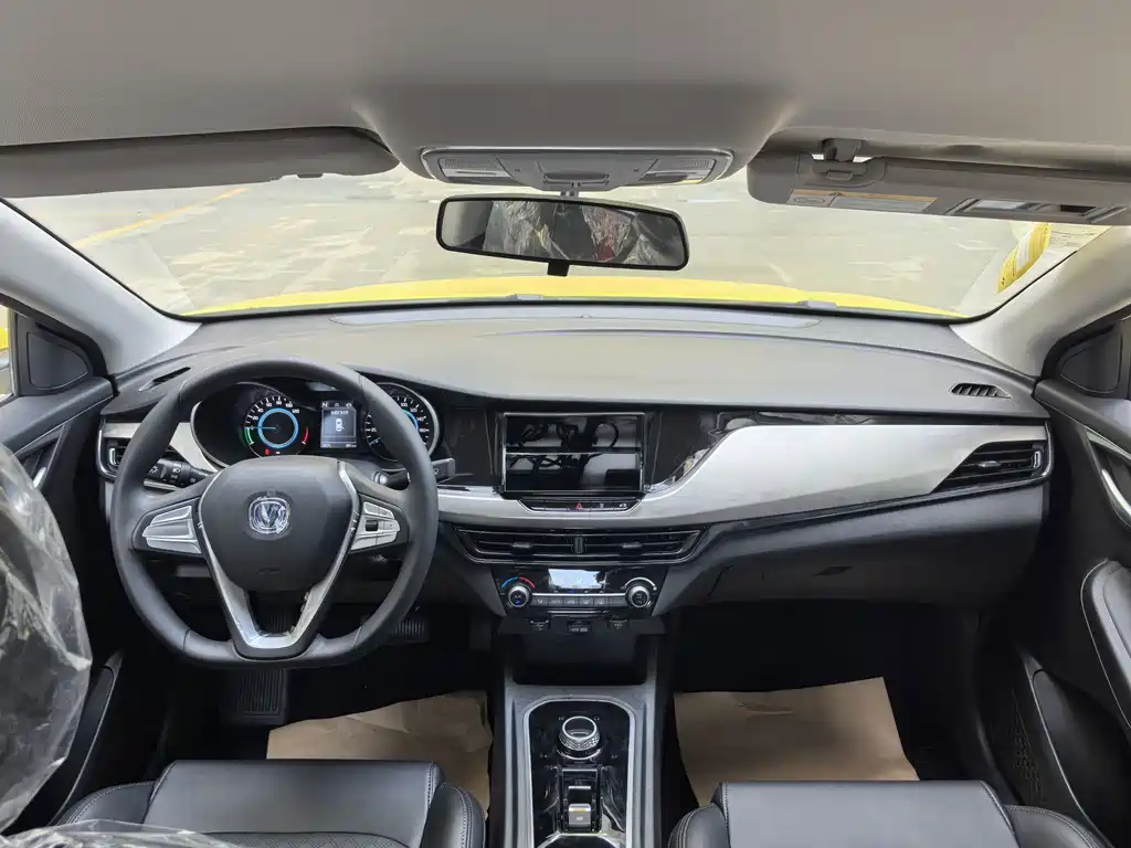 Changan Eado New Energy — фото 13