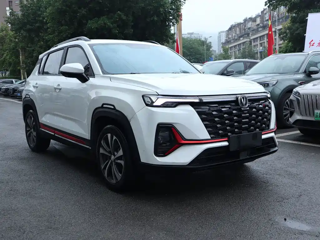 Changan CS35PLUS — фото 3