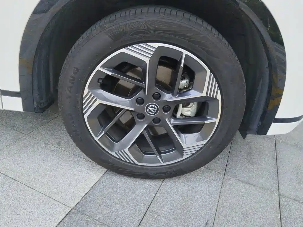 Changan CS75 PLUS — фото 19