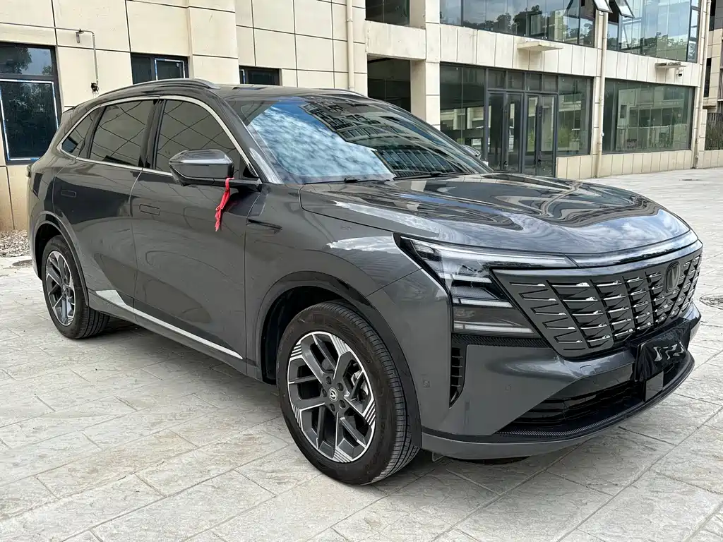 Changan CS75 PLUS — фото 3