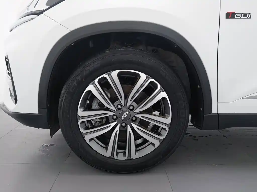 Chery Tiggo 8 — фото 17