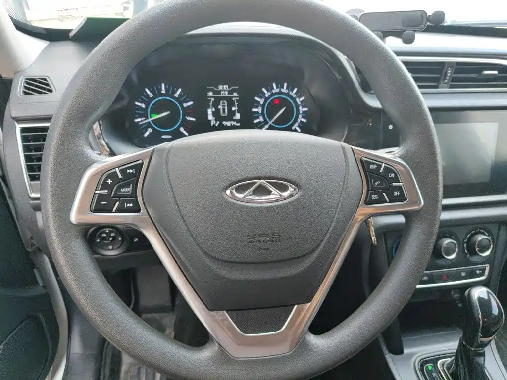 Chery Tiggo 3 — фото 3