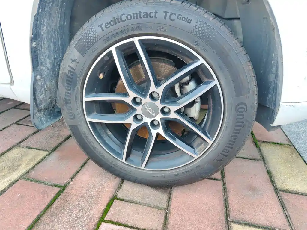 Chery Tiggo 3 — фото 25
