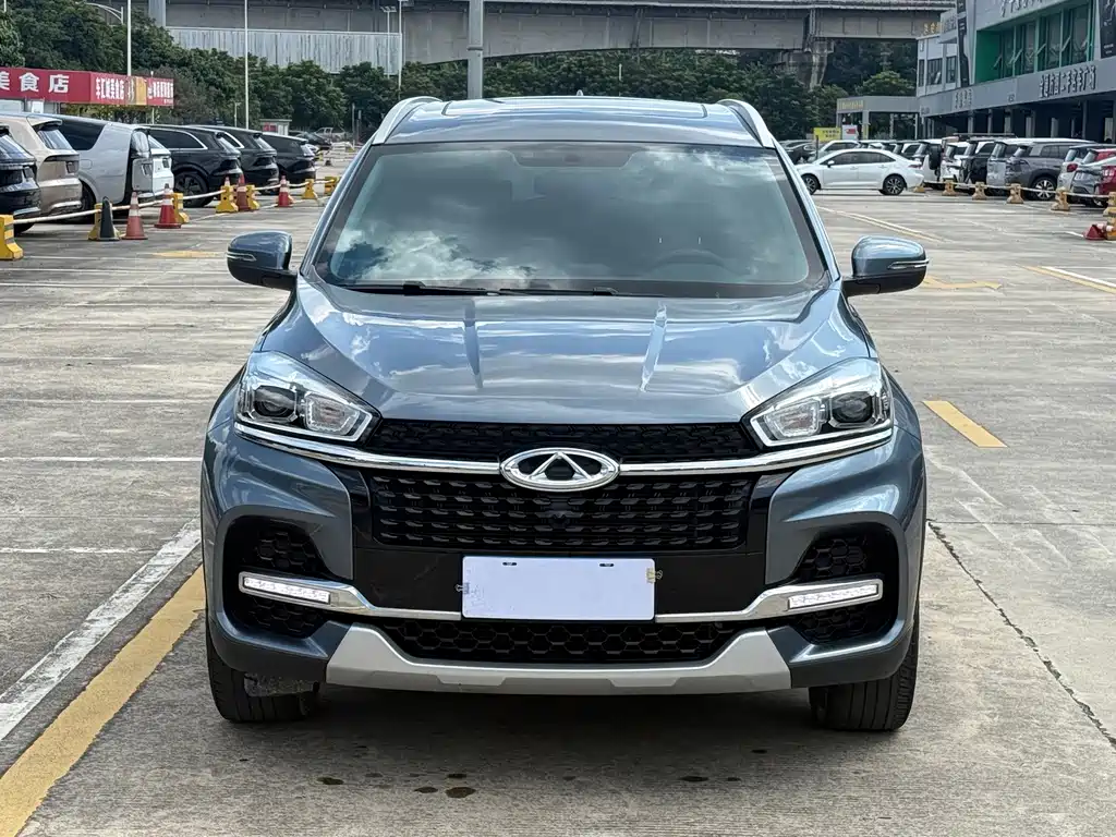 Chery Tiggo 8 — фото 2
