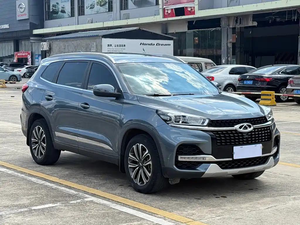 Chery Tiggo 8 — фото 3
