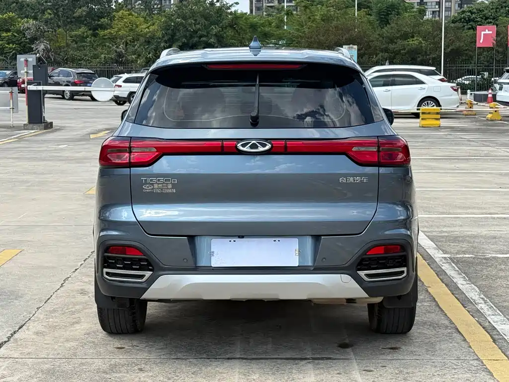 Chery Tiggo 8 — фото 6