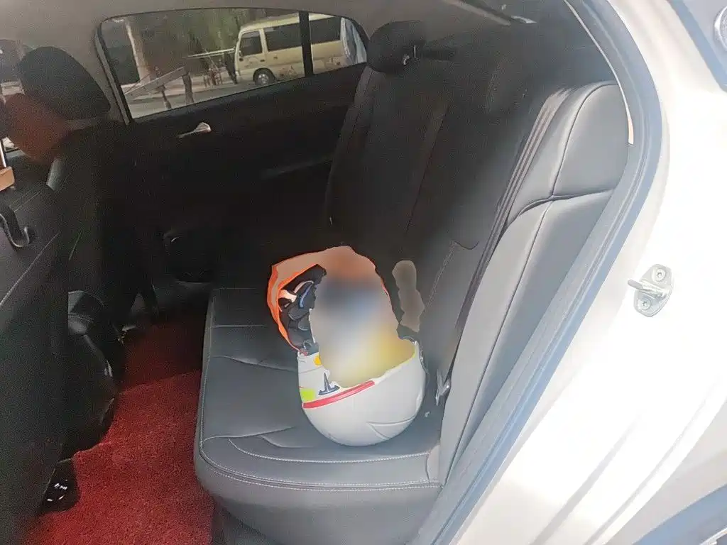 Chery Arrizo 5 — фото 13