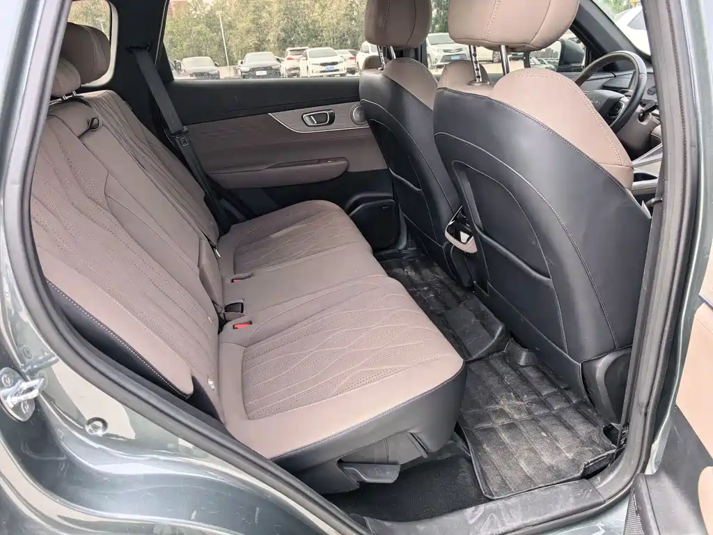 Chery Tiggo 8 PLUS — фото 8