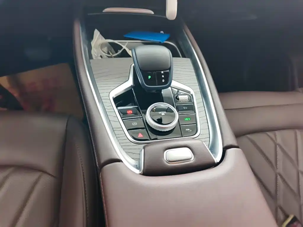 Chery Tiggo 8 PRO NEV — фото 14