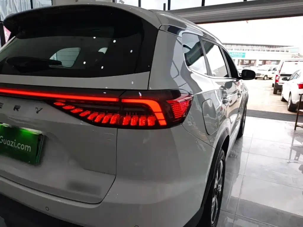 Chery Tiggo 8 PRO NEV — фото 8