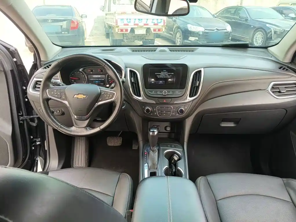 Chevrolet Equinox — фото 10