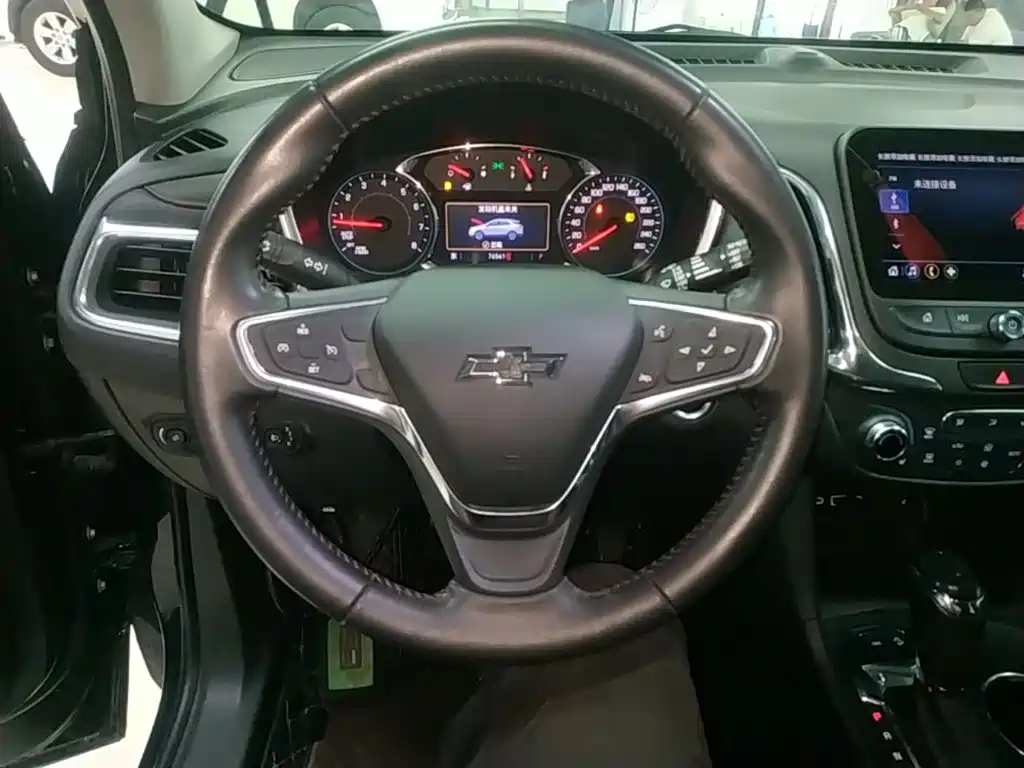 Chevrolet Equinox — фото 11