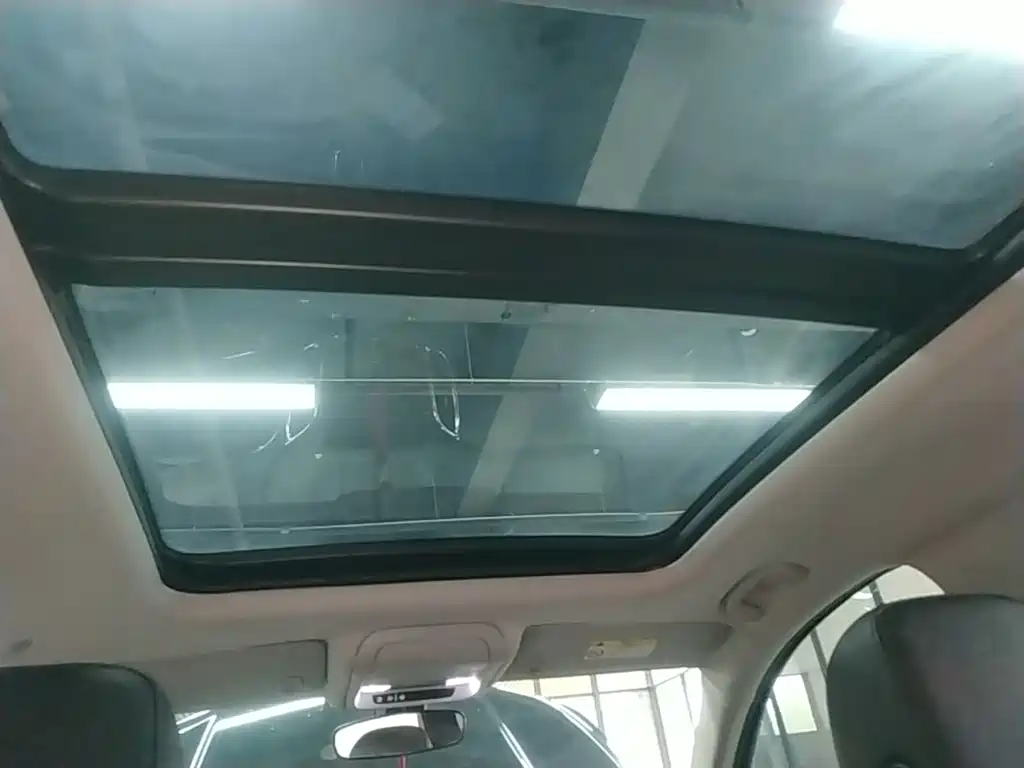 Chevrolet Equinox — фото 18