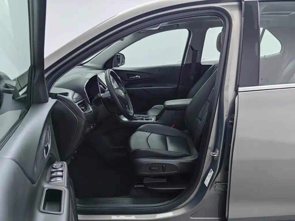 Chevrolet Equinox — фото 10