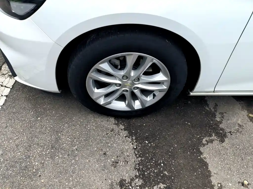 Chevrolet Malibu XL — фото 23