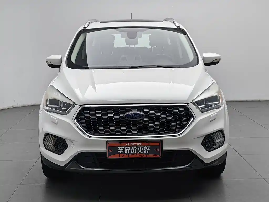 Ford Kuga — фото 3
