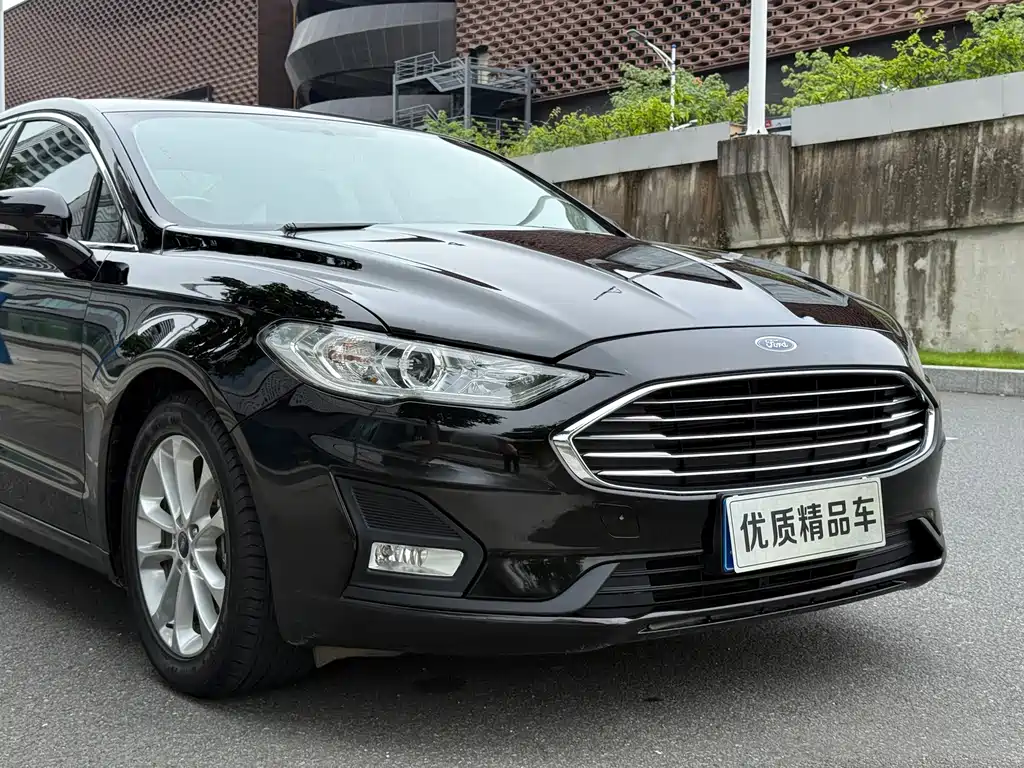 Ford Mondeo — фото 5