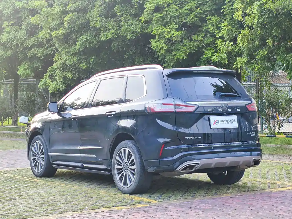 Ford Edge — фото 5