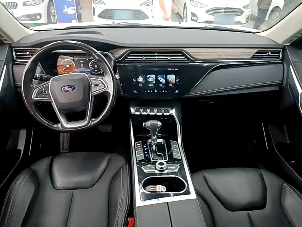 Ford Territory — фото 10