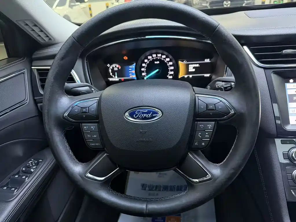 Ford Taurus — фото 17