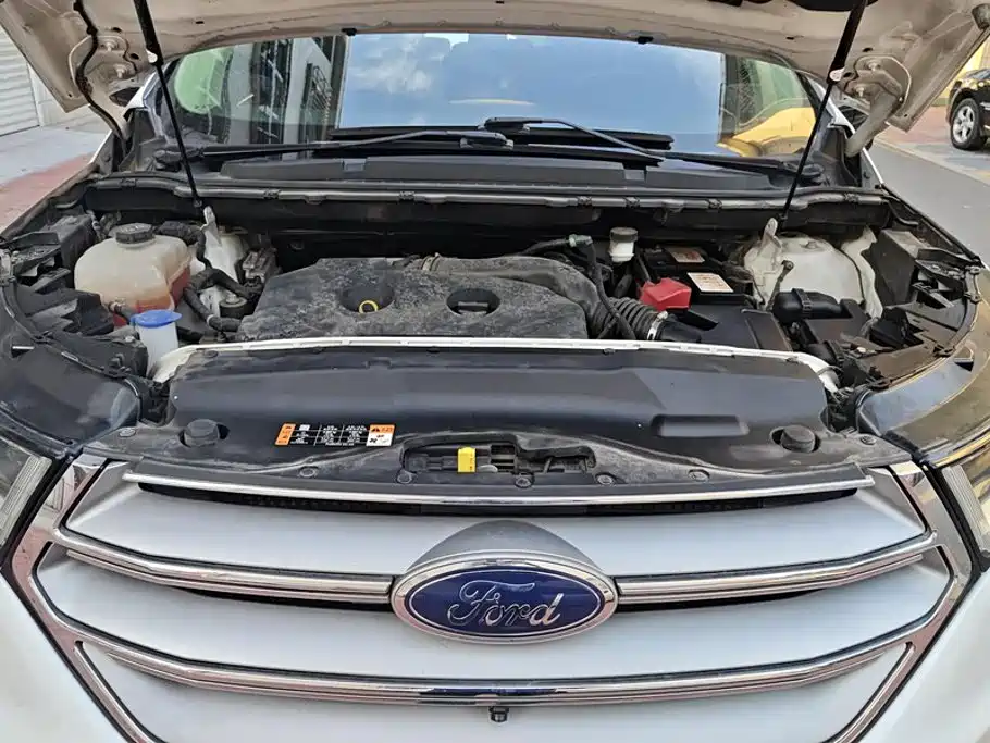 Ford Edge — фото 10