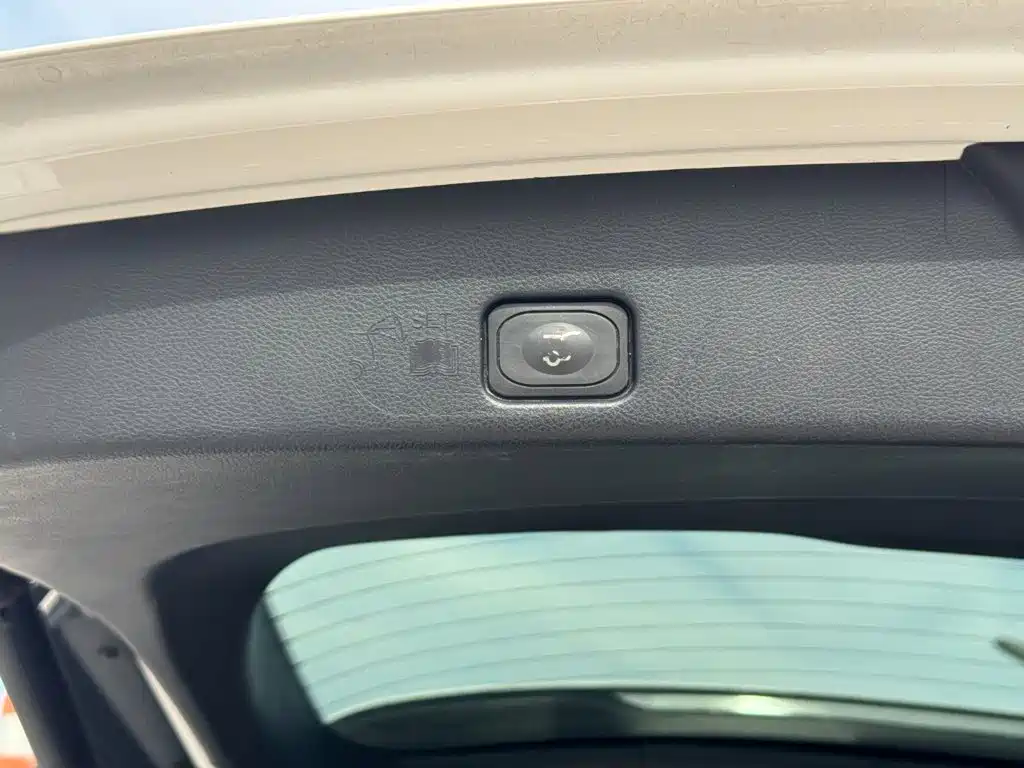 Ford Edge — фото 25