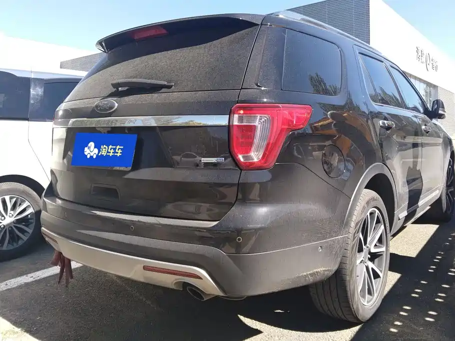 Ford Explorer (Import) — фото 3