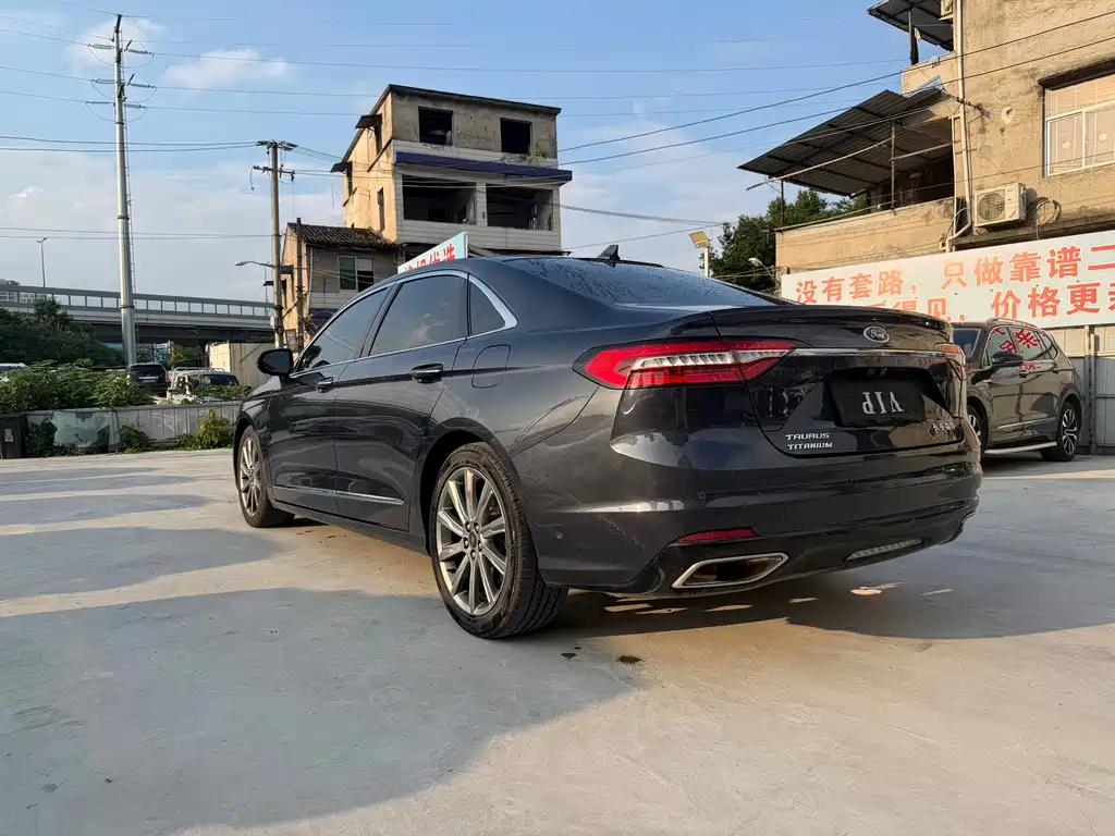 Ford Taurus — фото 17