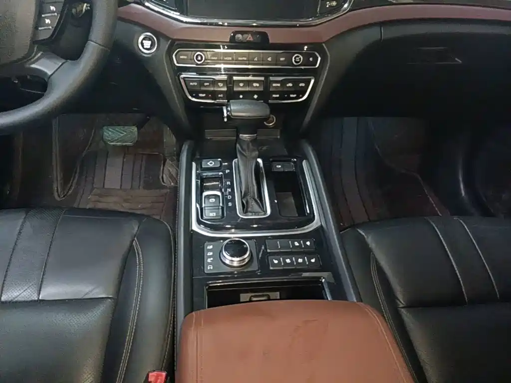 GAC Motor Trumpchi GS8 — фото 14