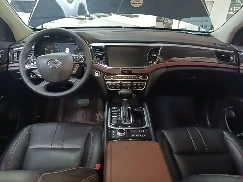 GAC Motor Trumpchi GS8 — фото 10