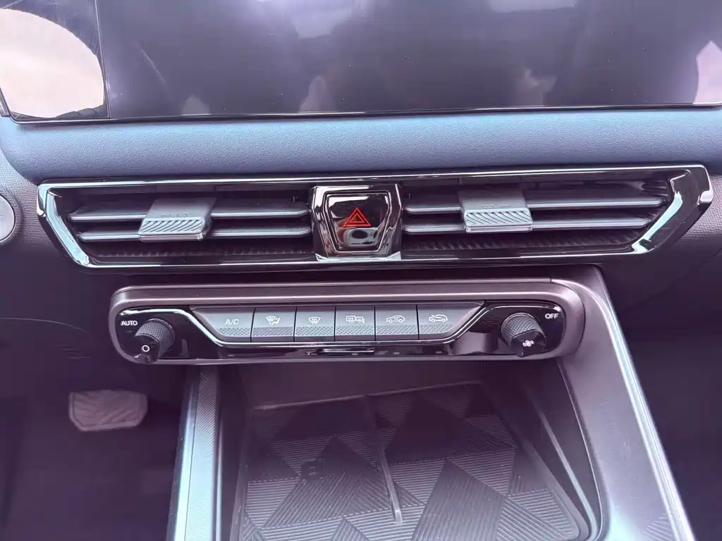 GAC Motor Trumpchi GS3 — фото 25