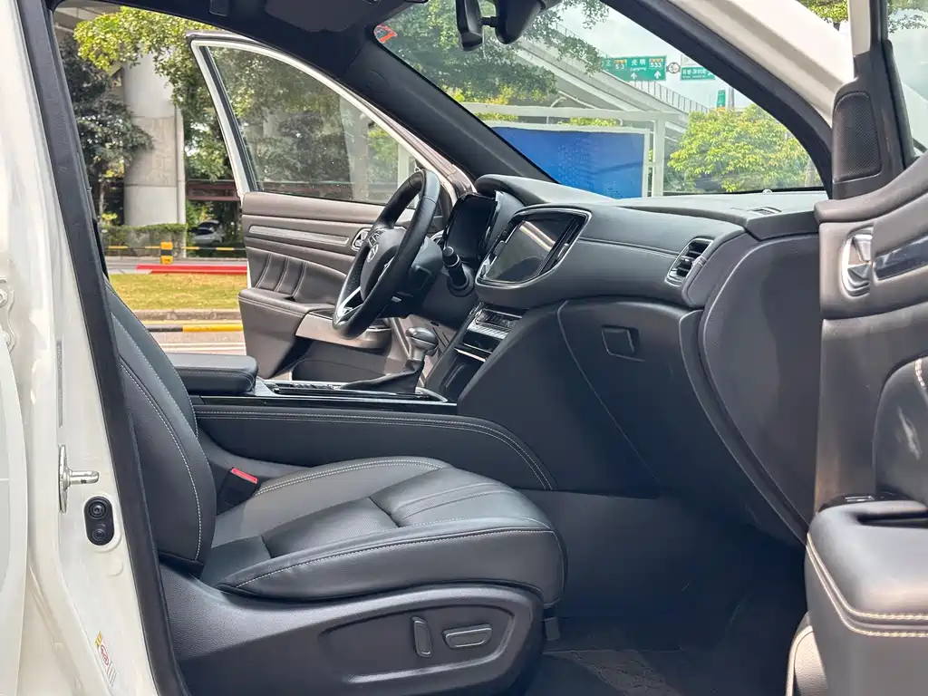 GAC Motor Trumpchi GS8 — фото 7