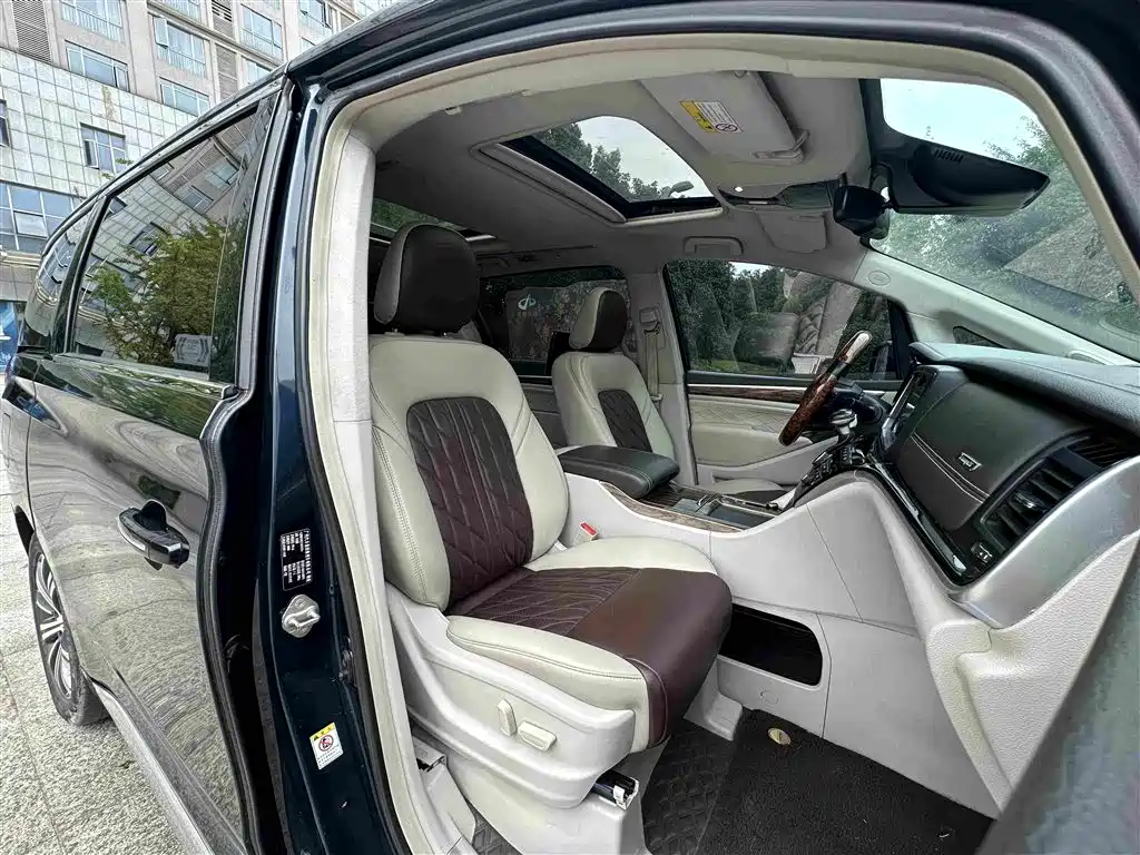 GAC Motor Trumpchi M8 — фото 11