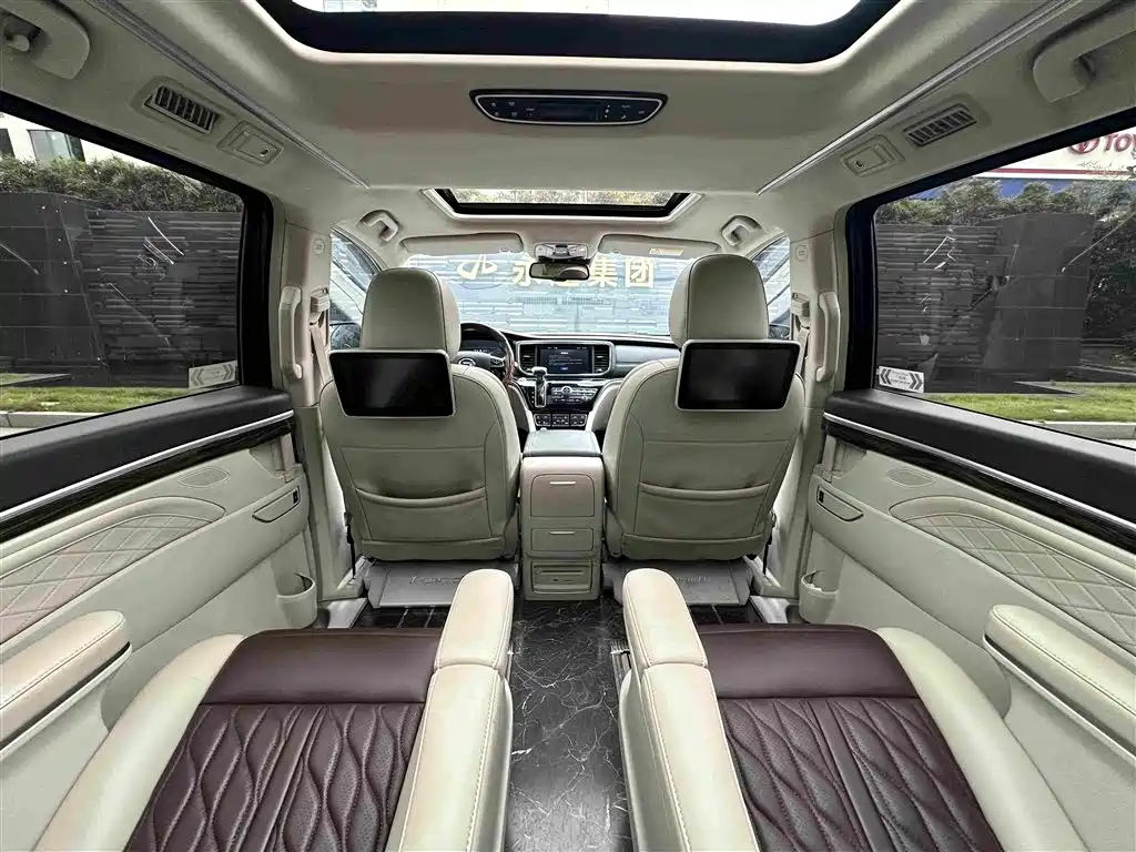 GAC Motor Trumpchi M8 — фото 10