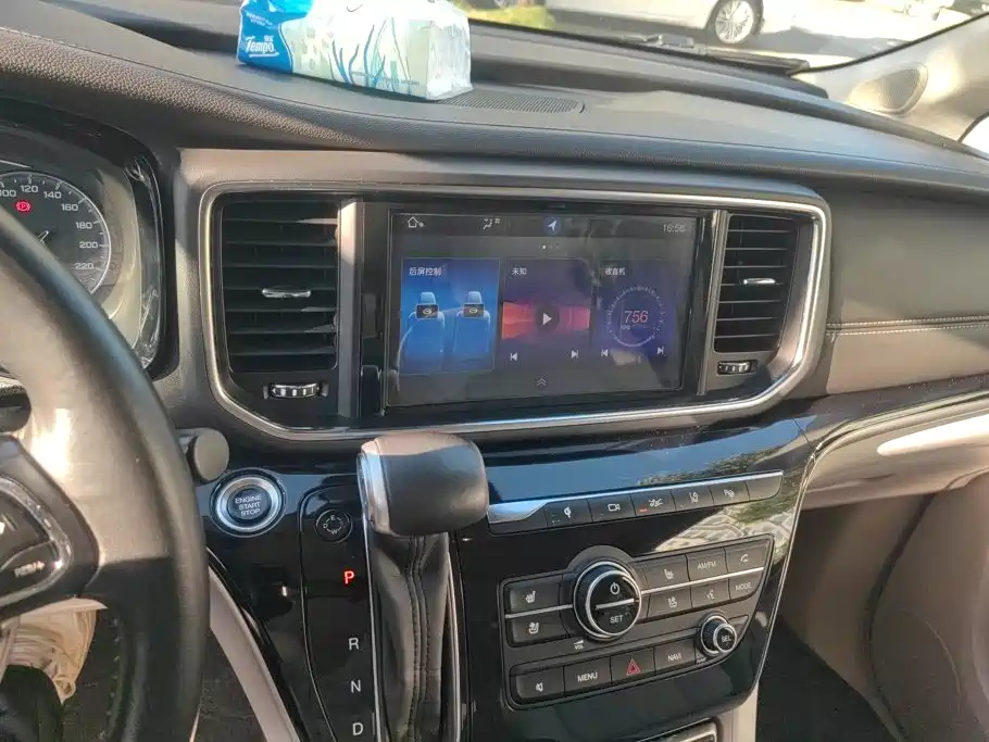 GAC Motor Trumpchi M8 — фото 13