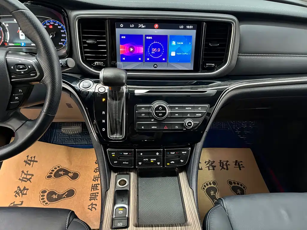 GAC Motor Trumpchi M8 — фото 11