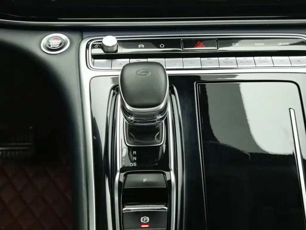 GAC Motor Trumpchi M8 — фото 13