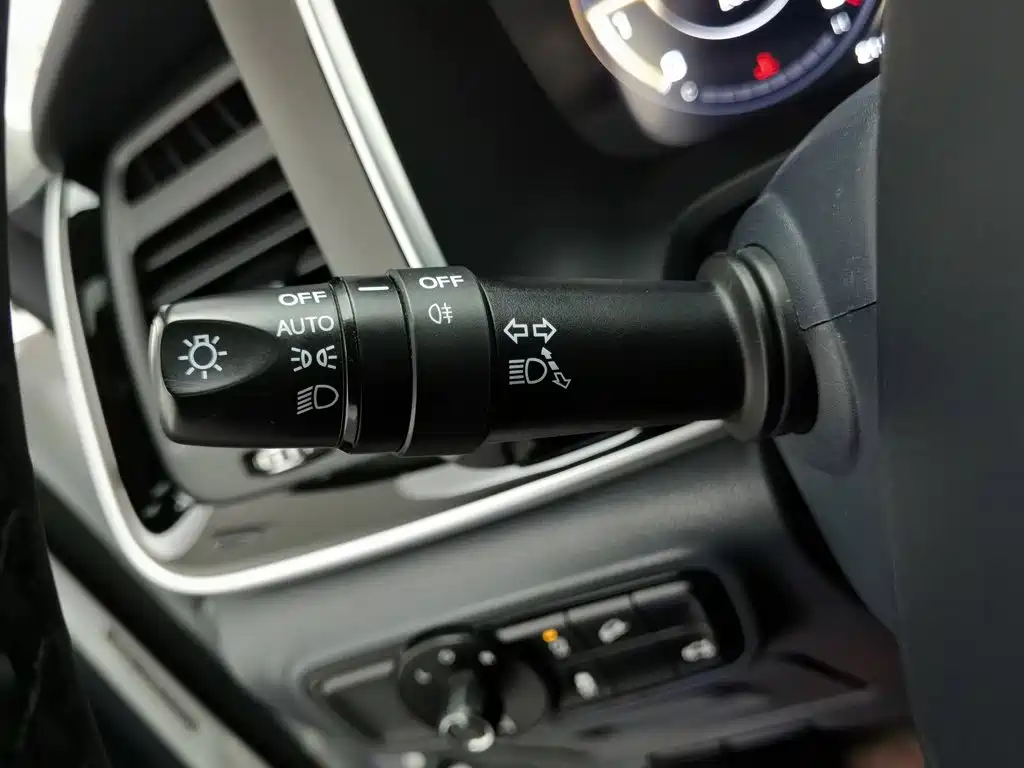 GAC Motor Trumpchi M8 — фото 21