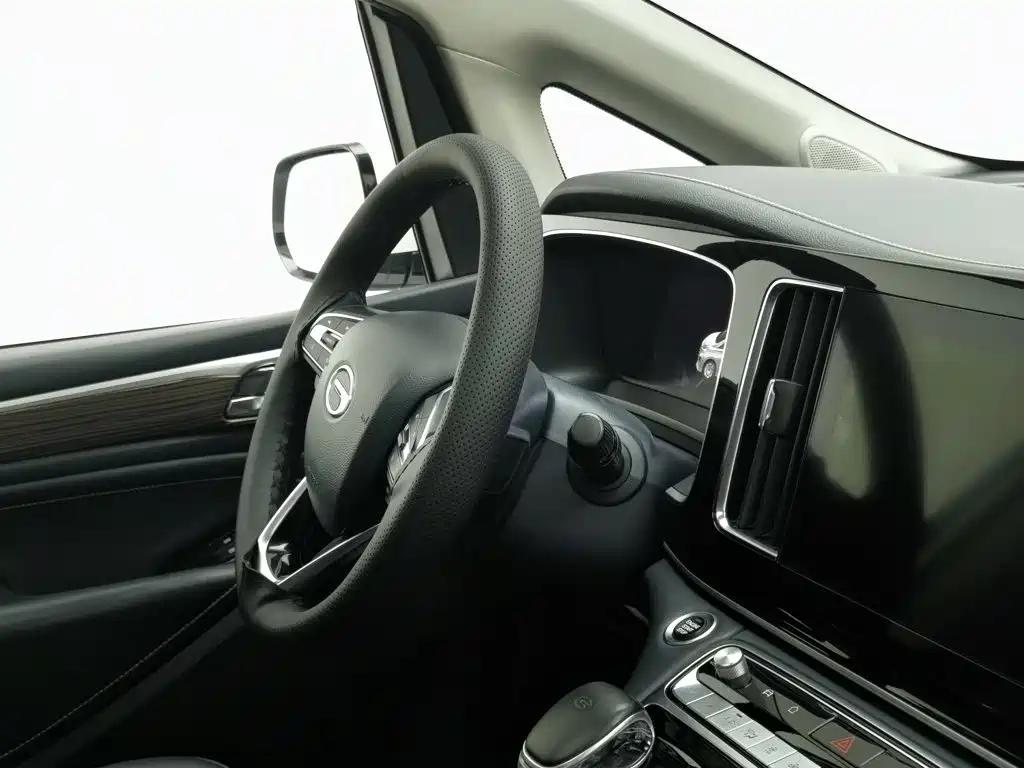 GAC Motor Trumpchi M8 — фото 22