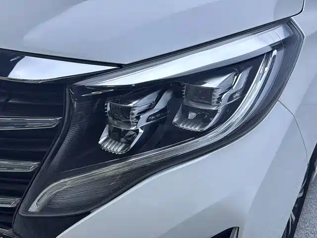 GAC Motor Trumpchi M8 — фото 15