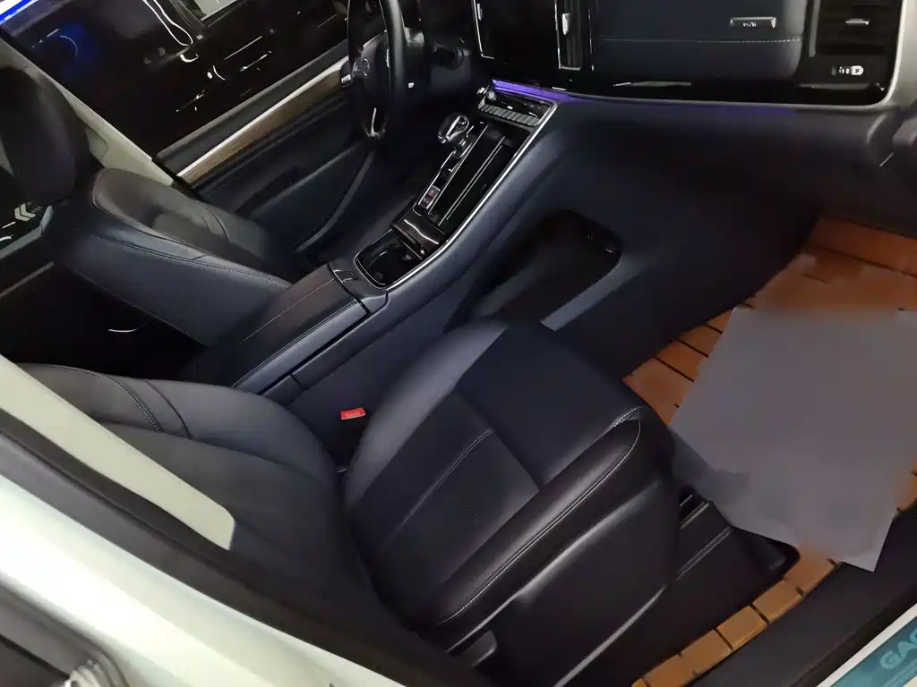 GAC Motor Trumpchi M8 — фото 15