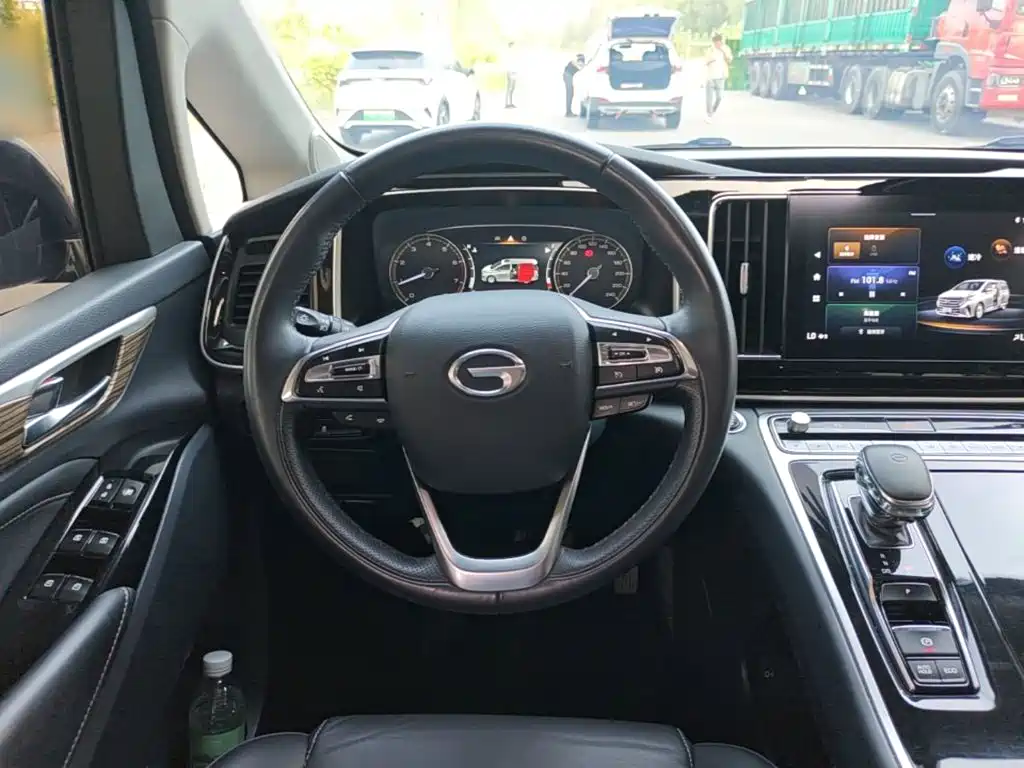 GAC Motor Trumpchi M8 — фото 11