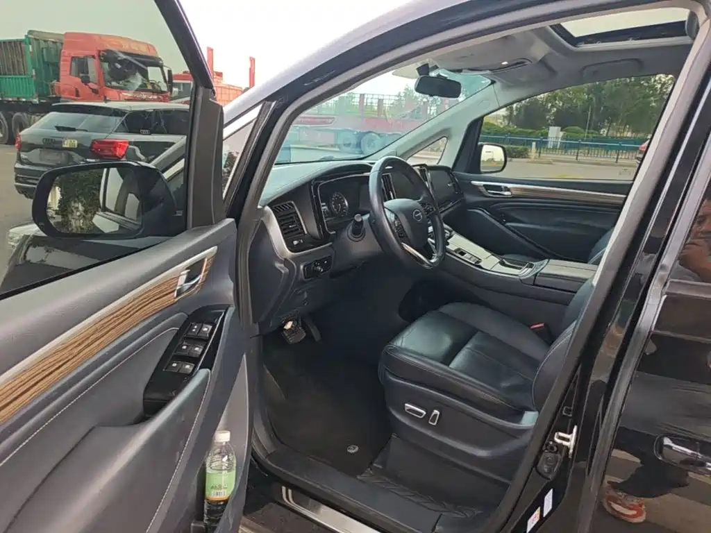 GAC Motor Trumpchi M8 — фото 16