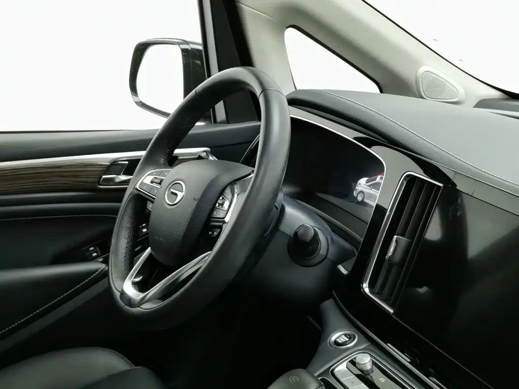 GAC Motor Trumpchi M8 — фото 22